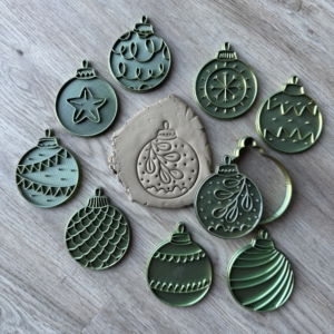 Vykrajovátko - 9 vianočných gulí